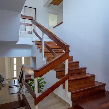 Flora Relax House, Free Parking Villa เปโรย ภายนอก รูปภาพ