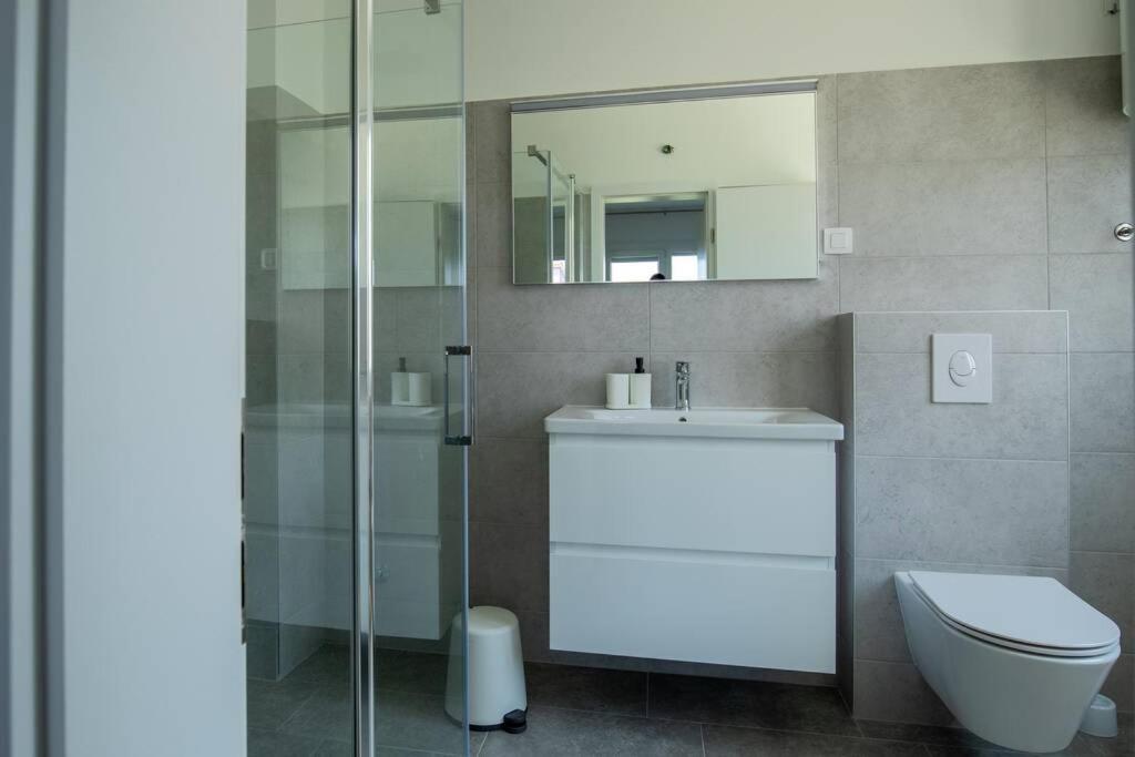 Flora Relax House, Free Parking Villa เปโรย ภายนอก รูปภาพ