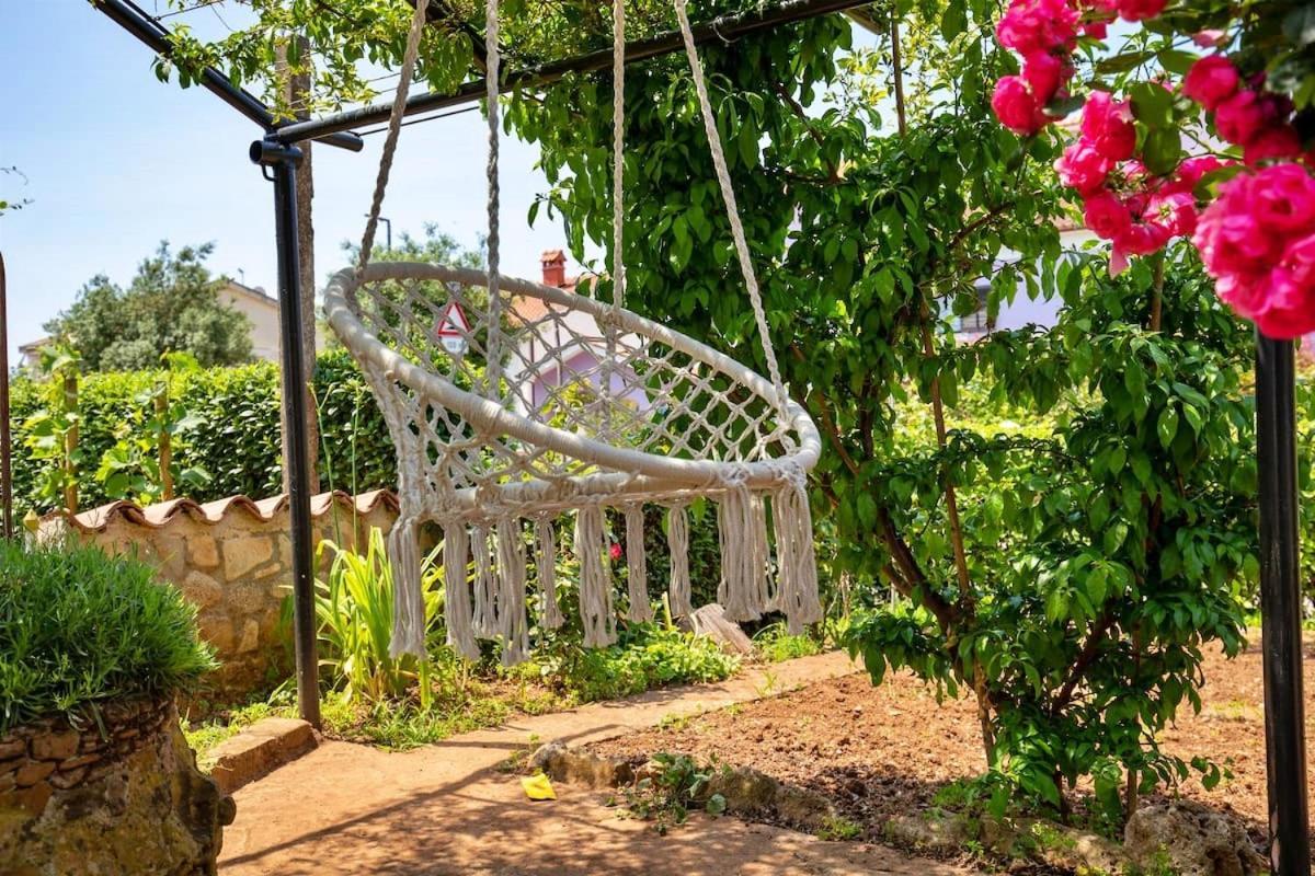 Flora Relax House, Free Parking Villa เปโรย ภายนอก รูปภาพ