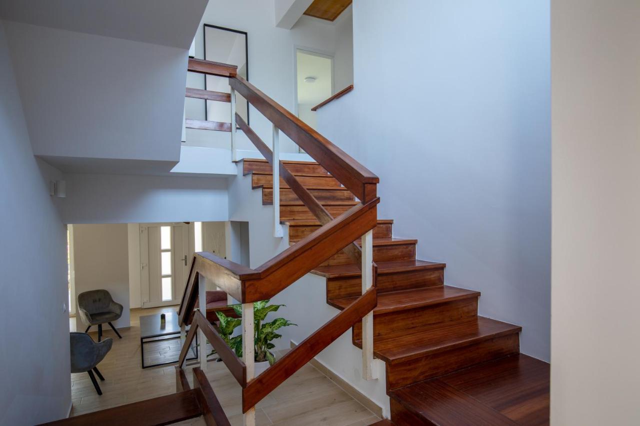 Flora Relax House, Free Parking Villa เปโรย ภายนอก รูปภาพ